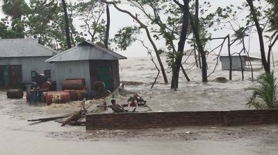 ঘূর্ণিঝড় রেমালের প্রভাবে বিভিন্ন জেলায় ৭ জনের প্রাণহানি