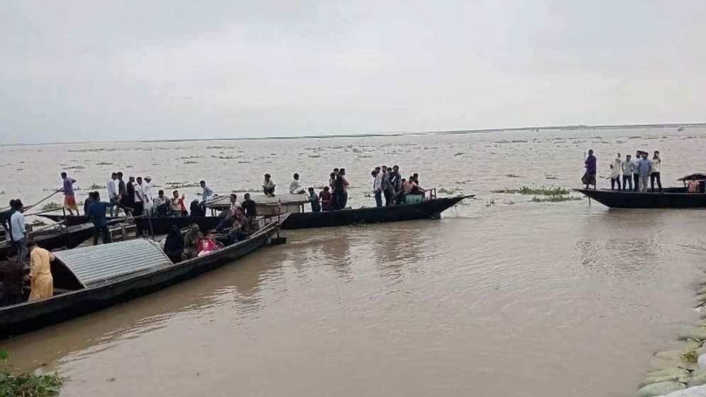 পানি বাড়ছে গাইবান্ধার সব নদ-নদীতে