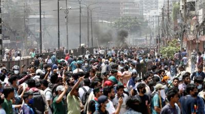 রামপুরা-মেরুল বাড্ডা সড়ক রণক্ষেত্র, শতাধিক আহত