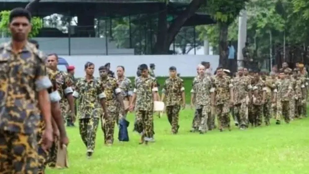 বিডিআর বিদ্রোহ : হাসিনাসহ ১১ জনের নামে হত্যা মামলা