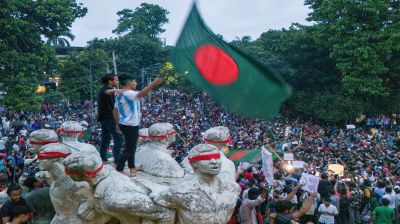 গণহত্যা বন্ধ করুন, রাষ্ট্র ক্ষমতা জনগণের হাতে ফিরিয়ে দিন