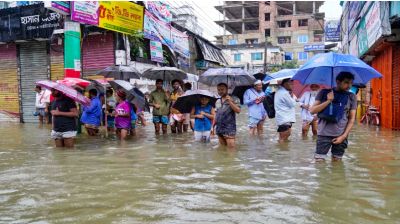 ১১ জেলায় ক্ষতিগ্রস্ত অর্ধ কোটি মানুষ