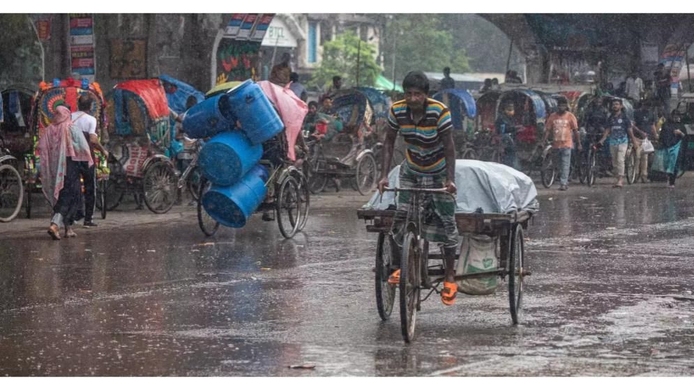 সারাদেশে বজ্রসহ বৃষ্টির পূর্বাভাস