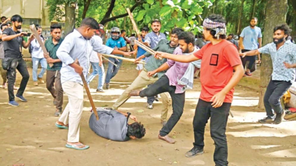 শুধু নিষিদ্ধ নয়, ছাত্রলীগের কুকীর্তির বিচার করাও জরুরি