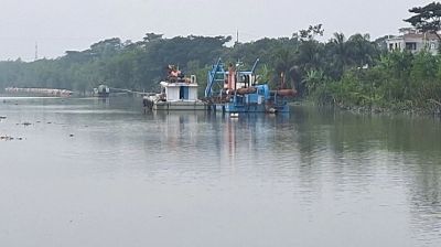 খননের পরও প্রাণ ফিরছে না খাকদোন নদীর