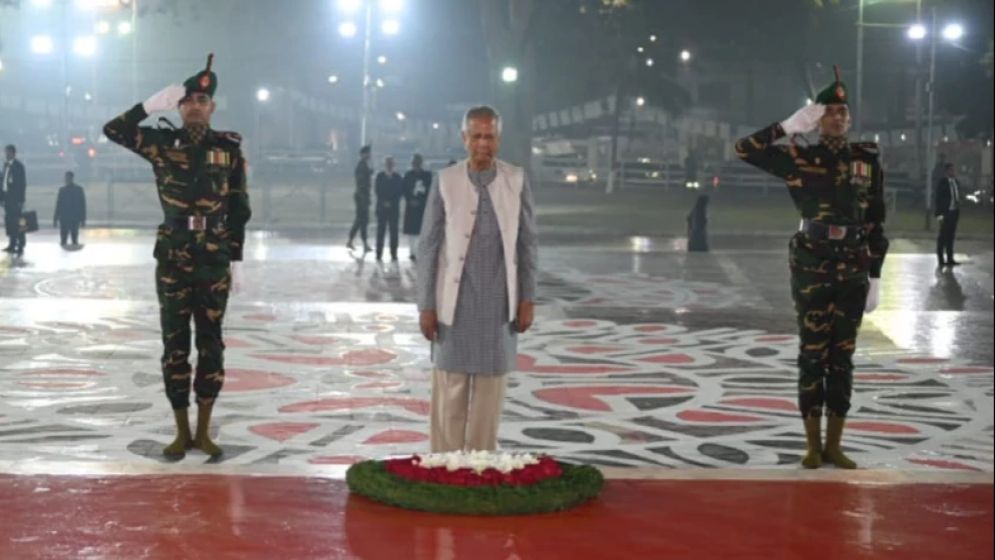 ভাষা শহীদদের প্রতি রাষ্ট্রপতি ও প্রধান উপদেষ্টার শ্রদ্ধা